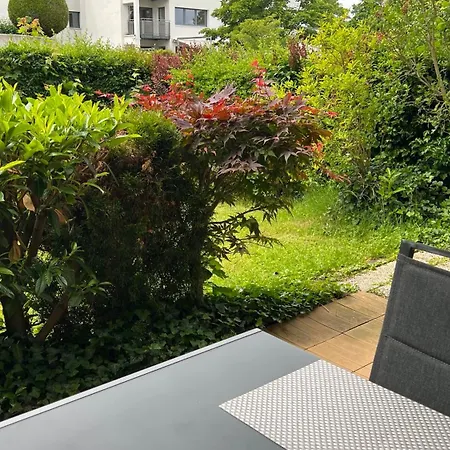 Apartamento Schoene 3-zimmer Erdgeschosswohnung Am Bergpark,unesco,therme,train, Wilhelmshoeher Allee 329 *